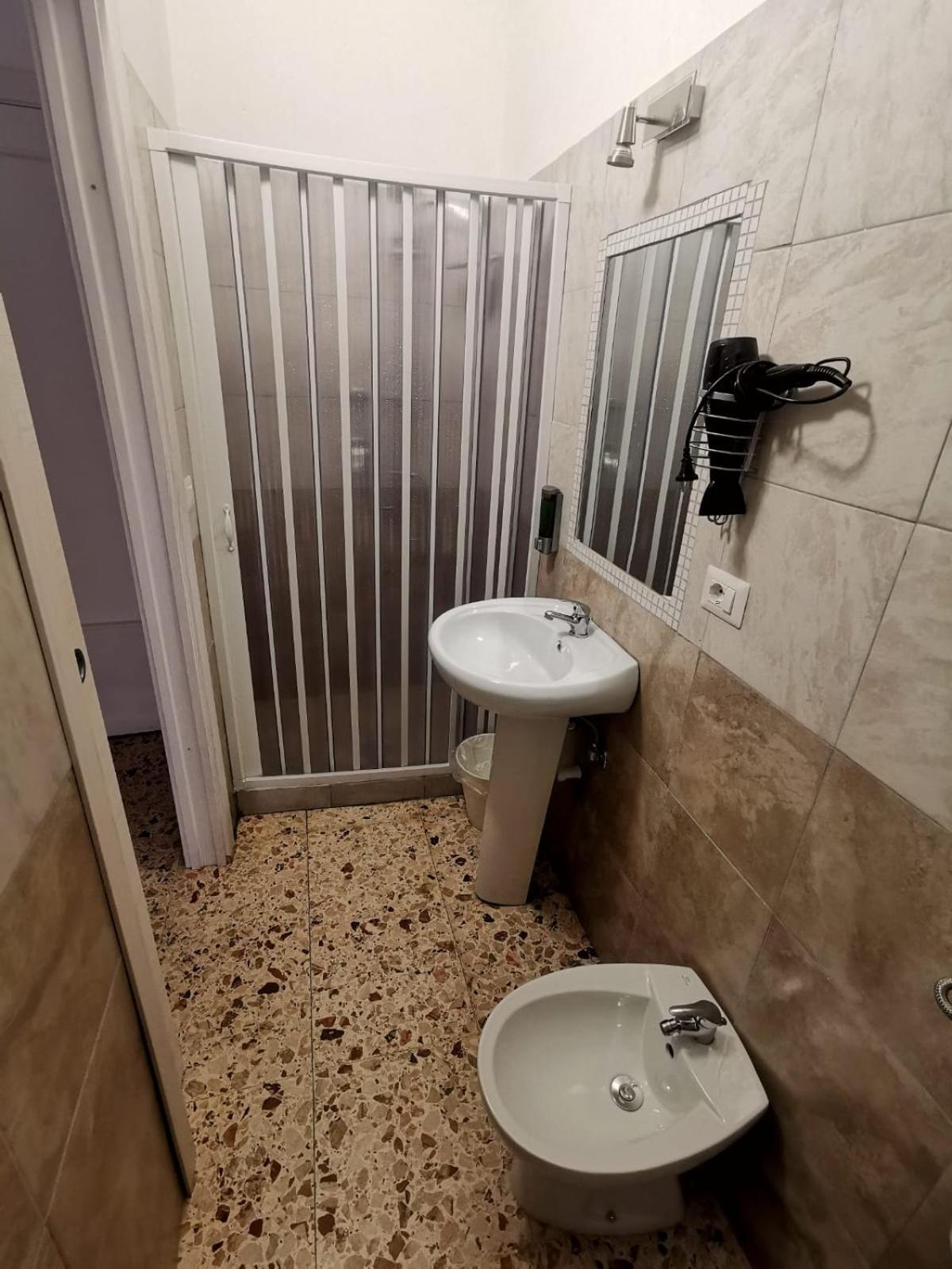 Catania Airport Room Bagno Privato In Camera Catânia Exterior foto