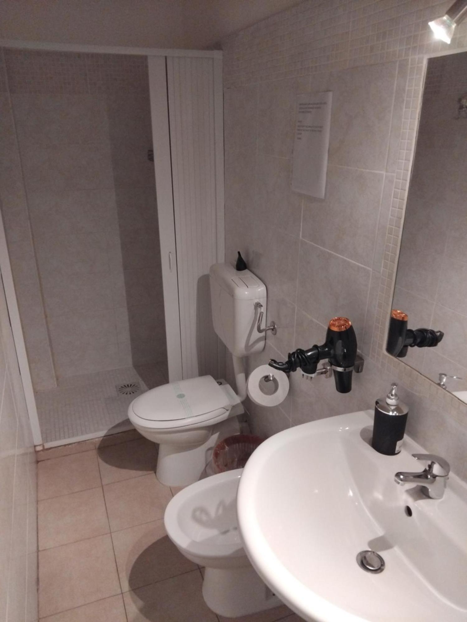 Catania Airport Room Bagno Privato In Camera Catânia Exterior foto